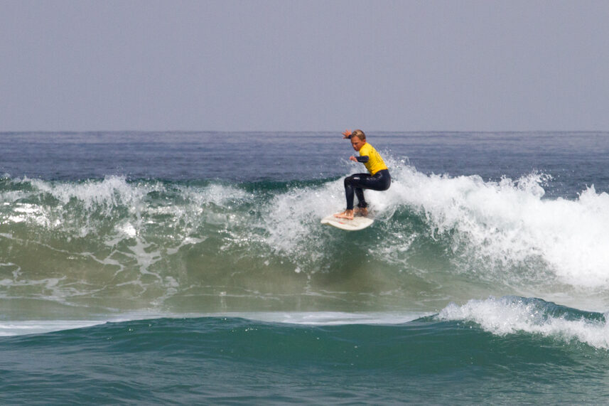 SEA Future Legends Surf Camp surfer surfing an intermediate wave in San Diego California at La Jolla Shores